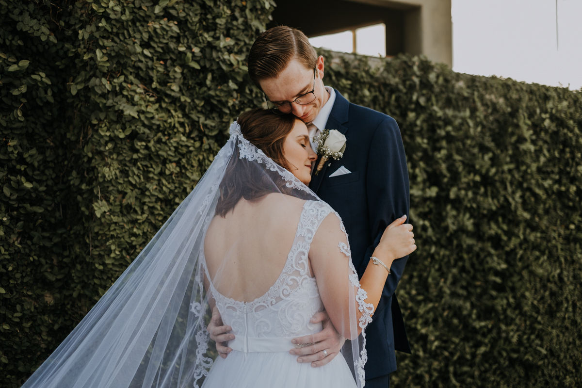 intimate wedding portraits | tampa wedding photographer | Emily + Aaron | Freehearted Film Co | Tampa Wedding Photography and Wedding Videography